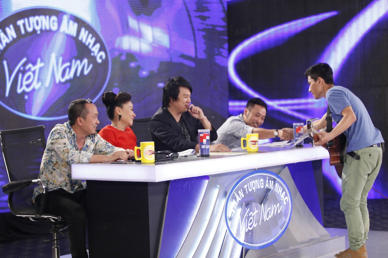 Nguyen Tuong Anh Khoa hat 'Let her go' hinh anh