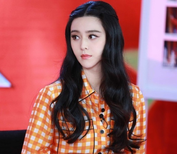 Phạm Băng Băng thu trăm triệu NDT nhờ đầu tư.