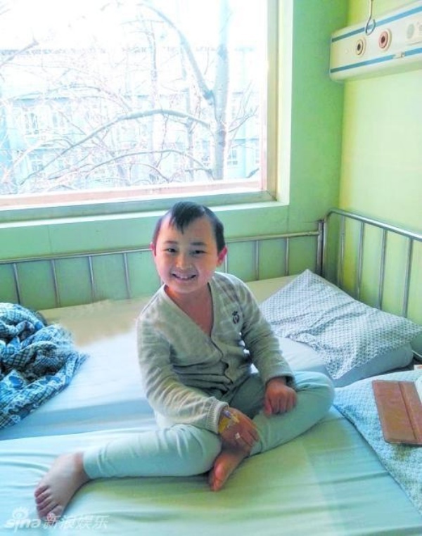 Sự lạc quan của Minh Hạ trong bệnh viện.