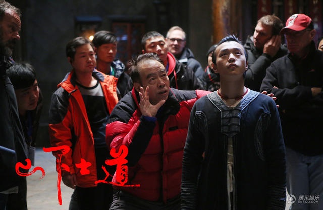 Đạo sĩ hạ sơn là dự án phim được đánh giá vào hàng bom tấn do đạo diễn Trần Khải Ca thực hiện, do công ty Thịnh Khải Ảnh thị phối hợp hãng phim Columbia Pictures sản xuất. Phim có sự tham gia của dàn diễn viên nổi tiếng: Vương Bảo Cường, Quách Phú Thành, Phạm Vỹ, Ngô Kiến Hào, Lâm Chí Linh. Câu chuyện phim xung quanh cuộc ngao du của một đạo sĩ trốn núi tên Hà An (Vương Bảo Cường đóng). Với bối cảnh thời Dân quốc, cái nhìn của Hà An thể hiện những mặt trái trong xã hội.