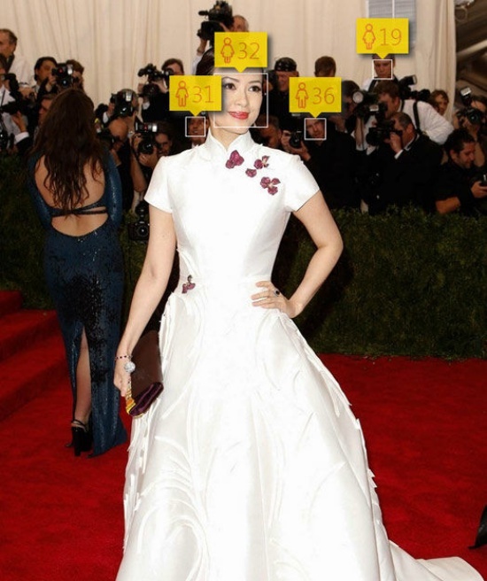 Chương Tử Di 36 tuổi nhưng được “định lượng” chỉ ở tuổi 32.