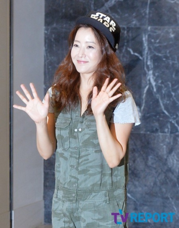 Cô bị cho đã tăng cân nên gương mặt tròn trịa trông thấy.