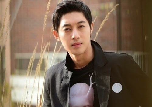 Kim Hyun Joong yeu cau xet nghiem ADN khi bo cu sinh con hinh anh