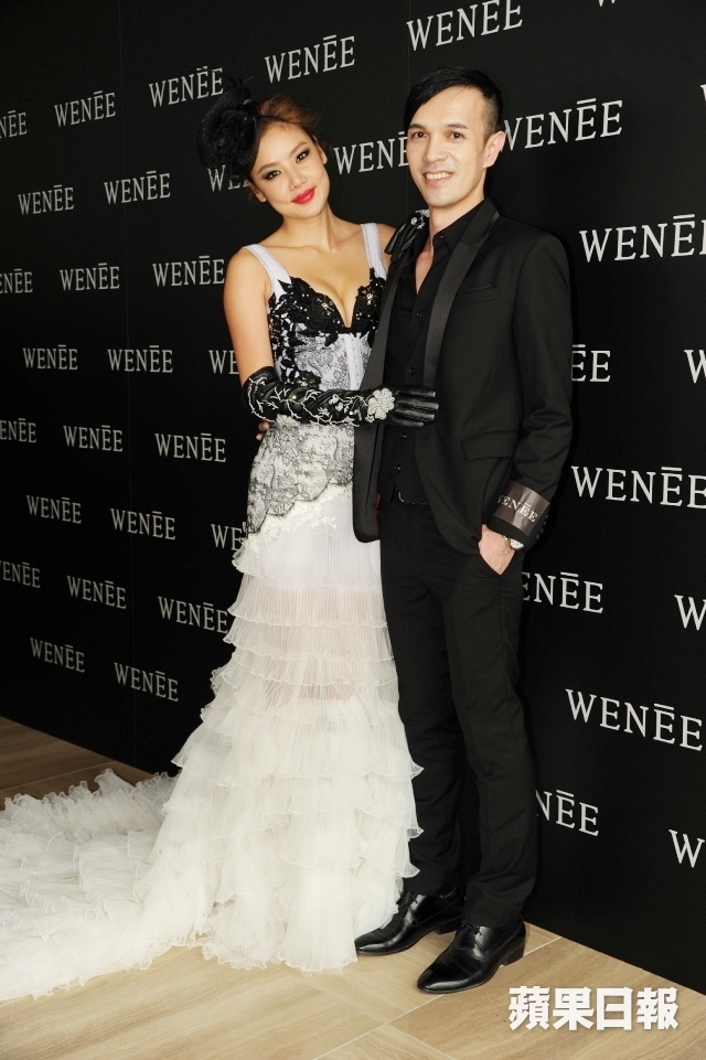 Giữa nhiều chân dài trẻ đẹp đang xuất hiện, cô tự tin cho rằng mỗi người mẫu đều có thế mạnh riêng, không sợ bị 