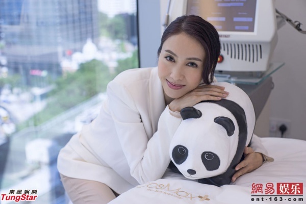 Le Tu: Hoa dan gan cuoc doi voi hai nguoi dan ong tan tat hinh anh