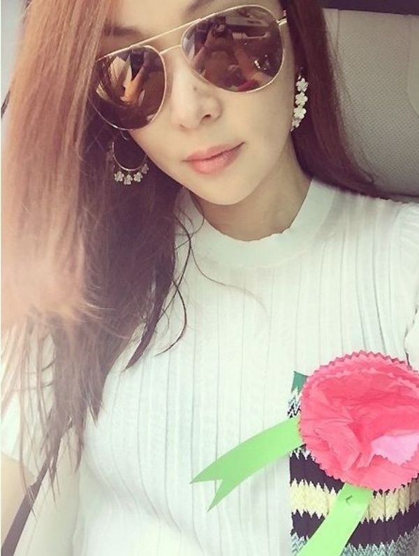 Go So Young ngoài 40 tuổi nhưng vẫn trẻ trung và xinh đẹp.