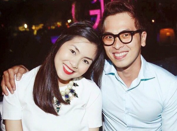 Hôm 17/4, ngọc nữ màn ảnh Tăng Thanh Hà bí mật sinh quý tử đầu lòng. Cũng giống như giai đoạn bầu bí, hình ảnh 2 mẹ con Tăng Thanh Hà được giữ kín dù được giới truyền thông săn đón gắt gao. Năm nay, cô đón Ngày của mẹ đầu tiên bên con trai và ông xã Louis Nguyễn. 