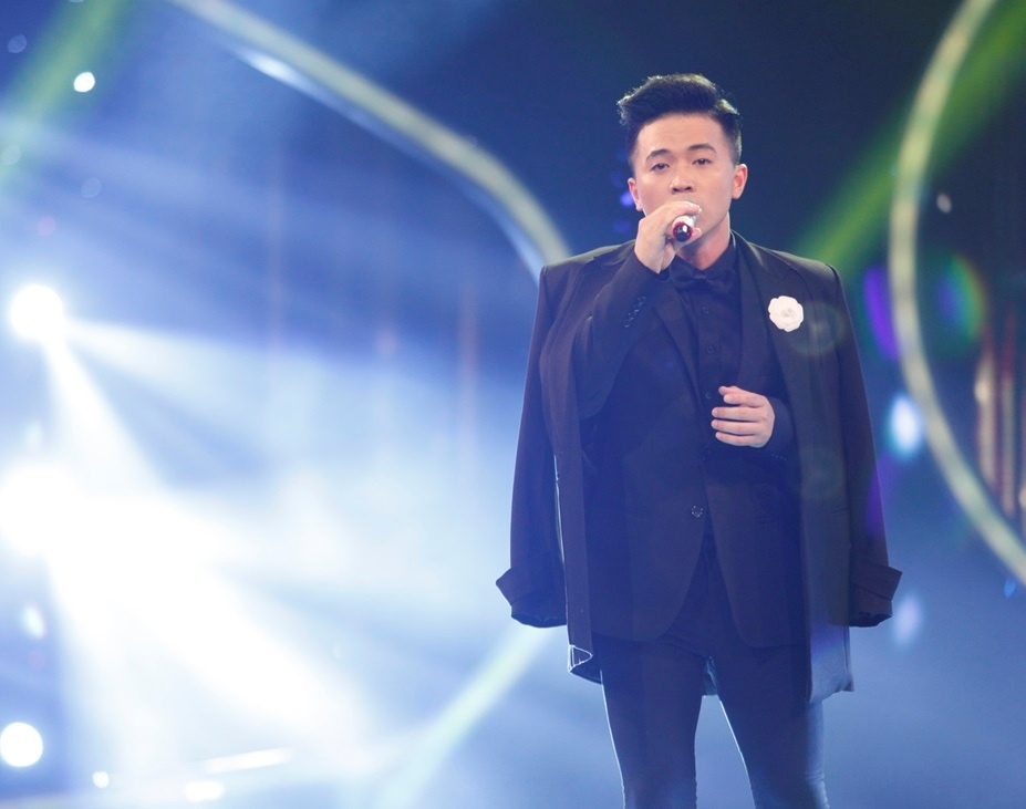 Bùi Minh Quân là thí sinh kế tiếp có bài thi hay tại vòng Studio. Trong lúc chạy thử chương trình, ca sĩ Thu Minh yêu cầu anh chỉ cần tập trung 100 % và hát nhẹ như hơi thở ở một số đoạn, tuy nhiên, anh vẫn bị vội vàng, hát mạnh. 