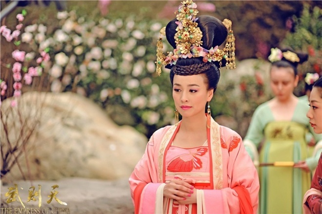 Trương Đình nổi tiếng với vai Vi Phi trong Võ Mỵ Nương truyền kỳ.