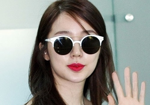Yoon Eun Hye mat mum mim do tang can hinh anh
