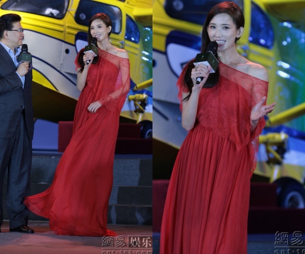 Trò chuyện với phóng viên, Lâm Chí Linh chia sẻ rất nhiều người quan tâm đến vấn đề lập gia đình của cô. Ở tuổi 41, nữ diễn viên đã bỏ qua không ít lương duyên tốt. “Có cơ hội đến rồi lại đi, tôi không mặn mà với chuyện cưới xin được nữa. Thôi đành phải chờ duyên phận, phụ nữ sống độc lập cũng rất tốt”.