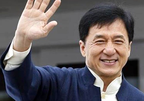 Thanh Long bi don tu tran vi benh tim o tuoi 61 hinh anh