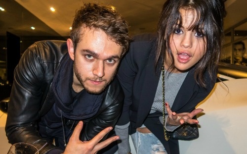 Mặc dù người đại diện của cặp đôi phủ nhận hẹn hò nhưng cả hai liên tục xuất hiện tình tứ bên nhau. Tuy nhiên mối quan hệ chỉ kéo dài được vài tháng thì tan vỡ. 