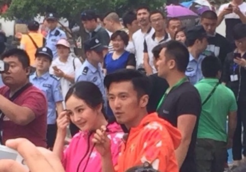 Ta Dinh Phong - Duong Mich gay nao loan o vung que ngheo hinh anh