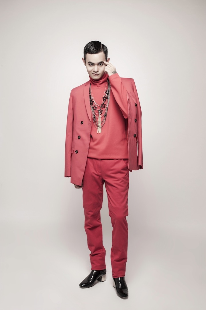 Tương tự Phạm Nguyễn Duy, Nguyễn Ngọc Việt cũng cho thấy sự tiến bộ rõ rệt. Dẫu vậy, cái khó nhất của chàng “ma cà rồng” là không sở hữu giọng hát đặc biệt đủ làm người khác nhớ đến. Nhiều khá giả theo dõi chương trình dự đoán, anh có thể phải dừng bước sớm.