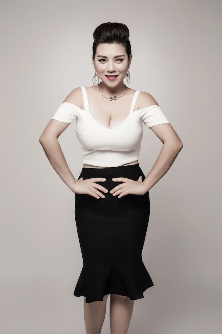 Trần Thúy Vân Quỳnh là thí sinh có chất giọng cá tính, cách xử lý ca khúc hiện đại. Cô từng đoạt giải đặc biệt ở cuộc thi Tiếng hát châu Á diễn ra tại Kazakhstan vào năm 2000. Hiện Vân Quỳnh đã khắc phục được điểm yếu kết nối kém với khán giả, tuy nhiên, cách chọn bài của cô vẫn chưa thật gần gũi cùng số đông, thiếu sự đa dạng.