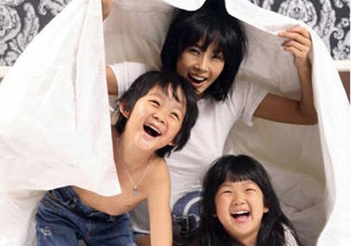 Con trai Choi Jil Sil ngay cang tram uat, con gai bi xa lanh hinh anh