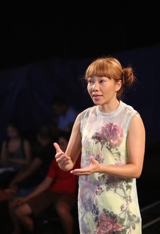 Trước giờ bắt đầu đêm thi chính thức, nữ ca sĩ không quên gửi lời động viên đến top 7: “Các bạn hãy hát bằng tất cả sự cảm nhận, sự tự tin và phong cách riêng. Vì với chủ đề này, khi cover lại những ca khúc nổi tiếng, mỗi người phải cố gắng đẩy cá tính riêng trong phần trình diễn của mình để làm khác đi bản gốc. Chúc các bạn thành công!”. Đêm chung kết 2 với chủ đề Top hits được phát sóng trực tiếp lúc 20h chủ nhật, ngày 7/6 trên kênh VTV3. 