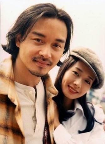 Chia tay Trương Quốc Vinh, Mao Thuần Quân trải qua ba cuộc hôn nhân. Giờ đây khi nhắc lại, cô vẫn trách khi xưa tuổi trẻ bồng bột lại bỏ qua lời cầu hôn của Trương.