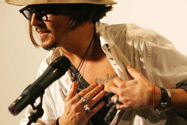 Nhung ong bo Hollywood xam hinh danh tang con hinh anh