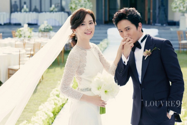 Lee Bo Young - Ji Sung chính thức lên chức.
