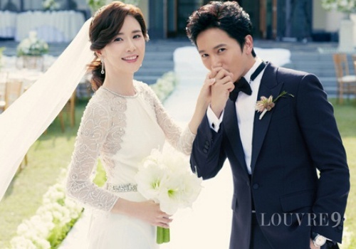 Lee Bo Young va Ji Sung hanh phuc don con gai dau long hinh anh
