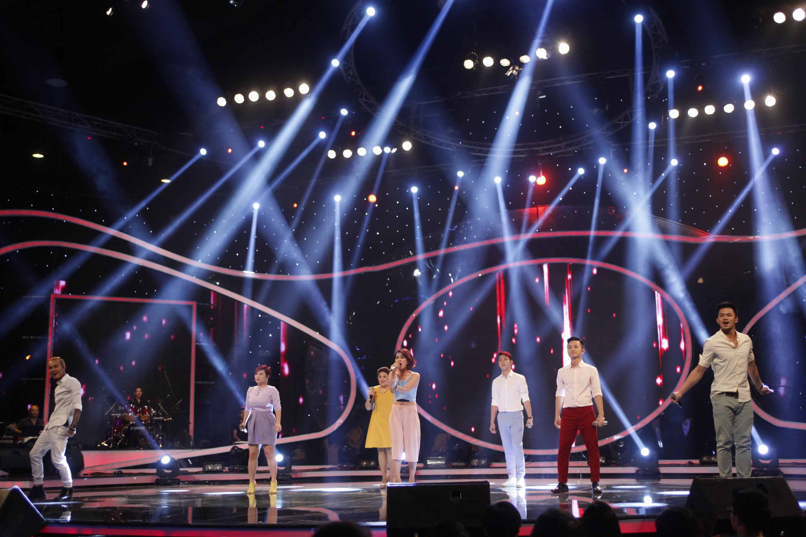 Lien khuc 'Mai co em ben minh' - Top 7 Vietnam Idol 2015 hinh anh