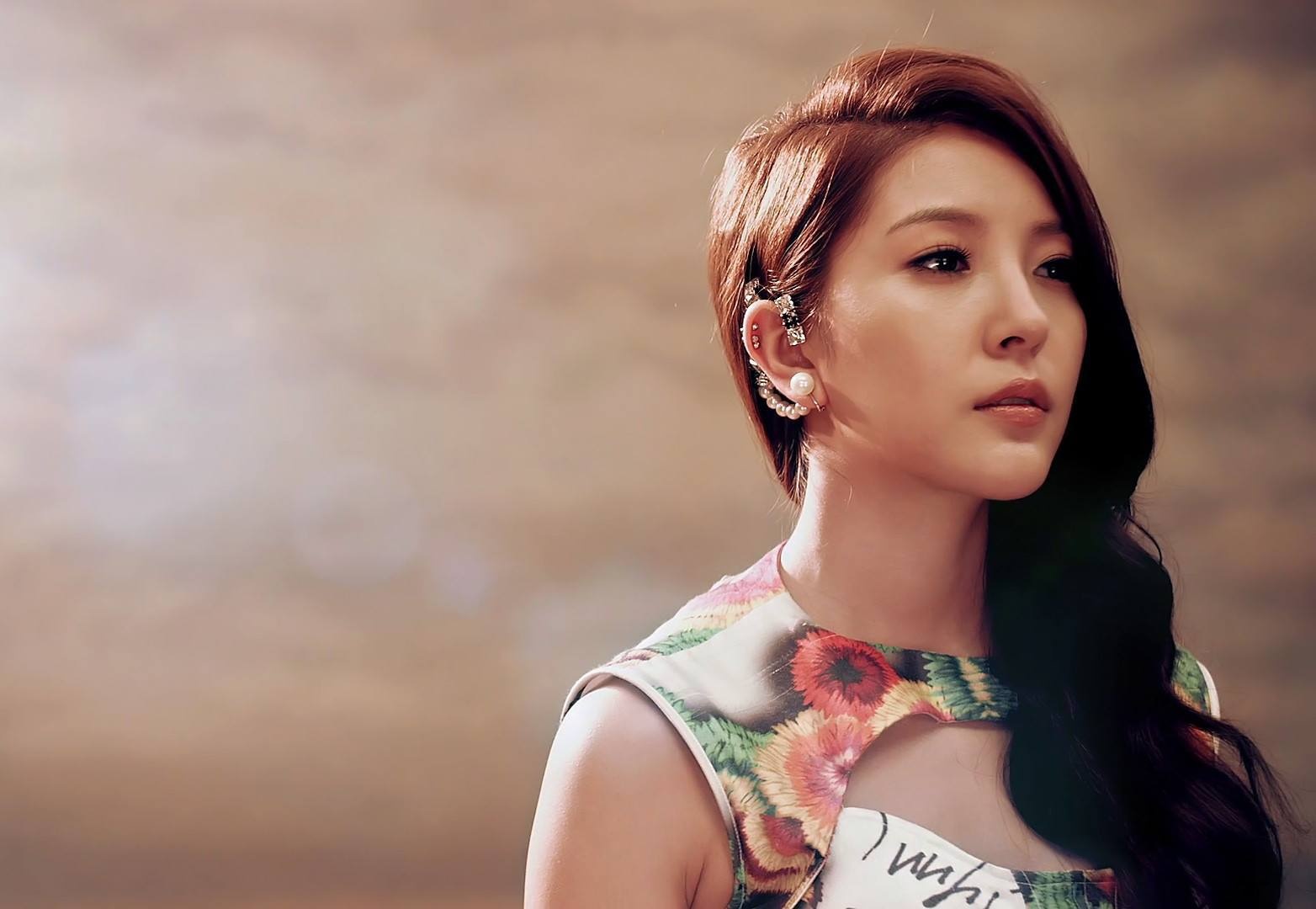 Năm 2012, công chúa Kpop BoA làm khách mời trong chương trình Win Win của đài KBS. Tại đây, nữ ca sĩ chia sẻ lý do không muốn vào đại học. 