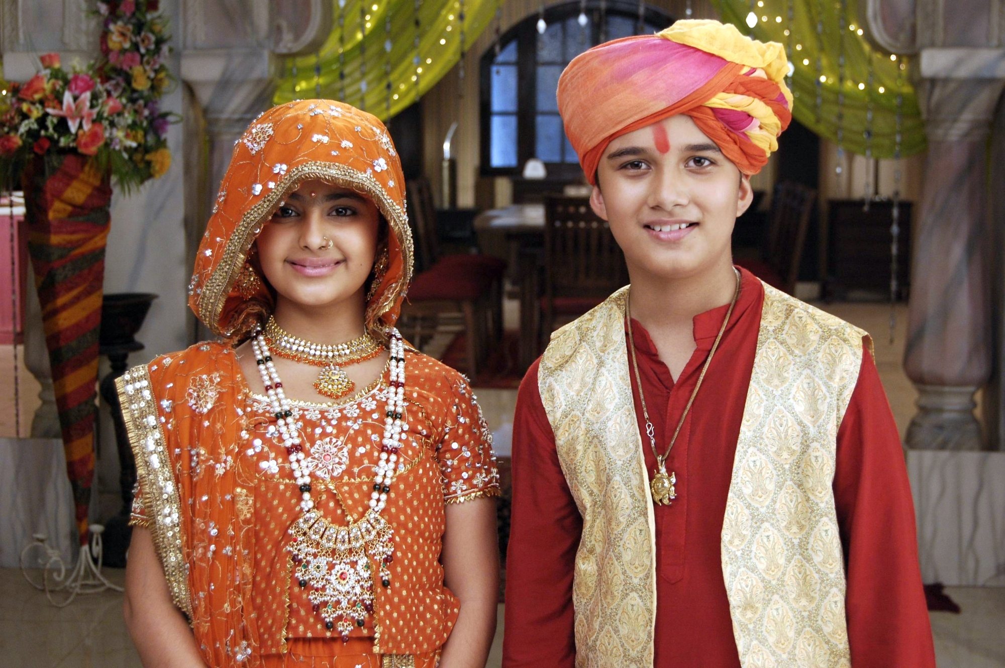 Balika Vadhu (Cô dâu 8 tuổi) được coi như bộ phim chấm dứt thời đại phim Hàn trên màn ảnh nhỏ Ấn Độ khi lên sóng vào năm 2008. Phim trực tiếp đề cập đến những vấn đề xã hội và thu hút đông đảo người xem. 