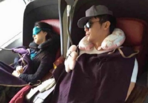 Pham Bang Bang - Ly Than say sua ngu guc tren tau hinh anh