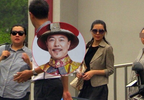 Nu sinh kem 25 tuoi khoi kien ‘Hoang A Ma’ hinh anh