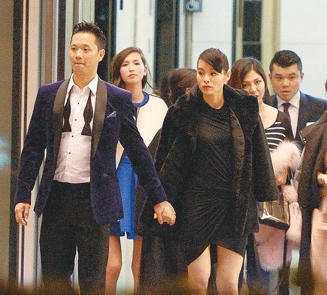 Hồ Hạnh Nhi và Philip Lee công khai tình cảm gần 1 năm nay.