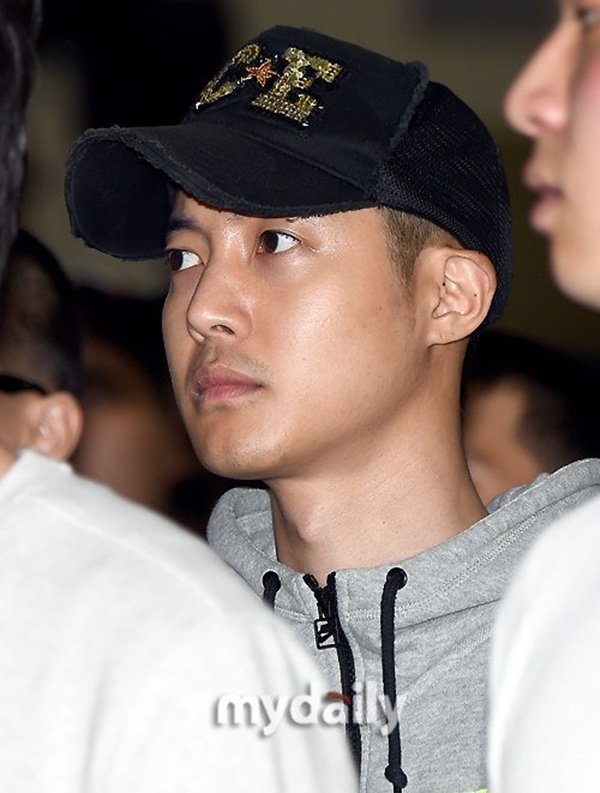 Tài tử hiện trong quân ngũ.