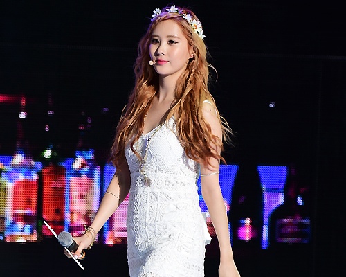 Seohyun (SNSD) hao huc khi Wonder Girls tro lai hinh anh