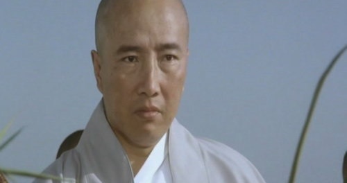 Vu Hải trong vai Sư phụ của Giác Viễn (Lý Liên Kiệt).