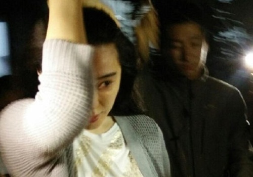 Pham Bang Bang bo pho sau man 'dau khau' voi quan ly hinh anh