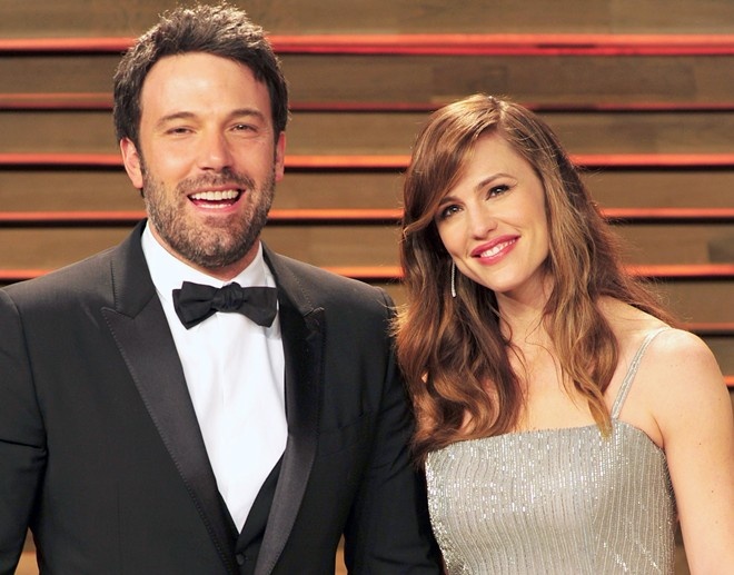 Ben Affleck thu nhan ngoai tinh va mong vo tha thu hinh anh
