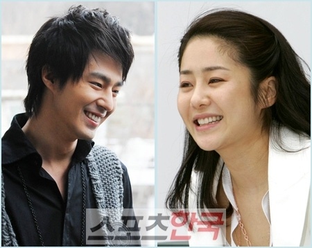 Cặp sao từng vướng tin đồn hẹn hò từ năm 2005. Nhưng cho đến giờ, quản lý của họ luôn phủ nhận.