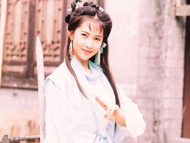 Ve dep xuan thi cua 'Dai hoa dan TVB' sat nghiep vi me hinh anh