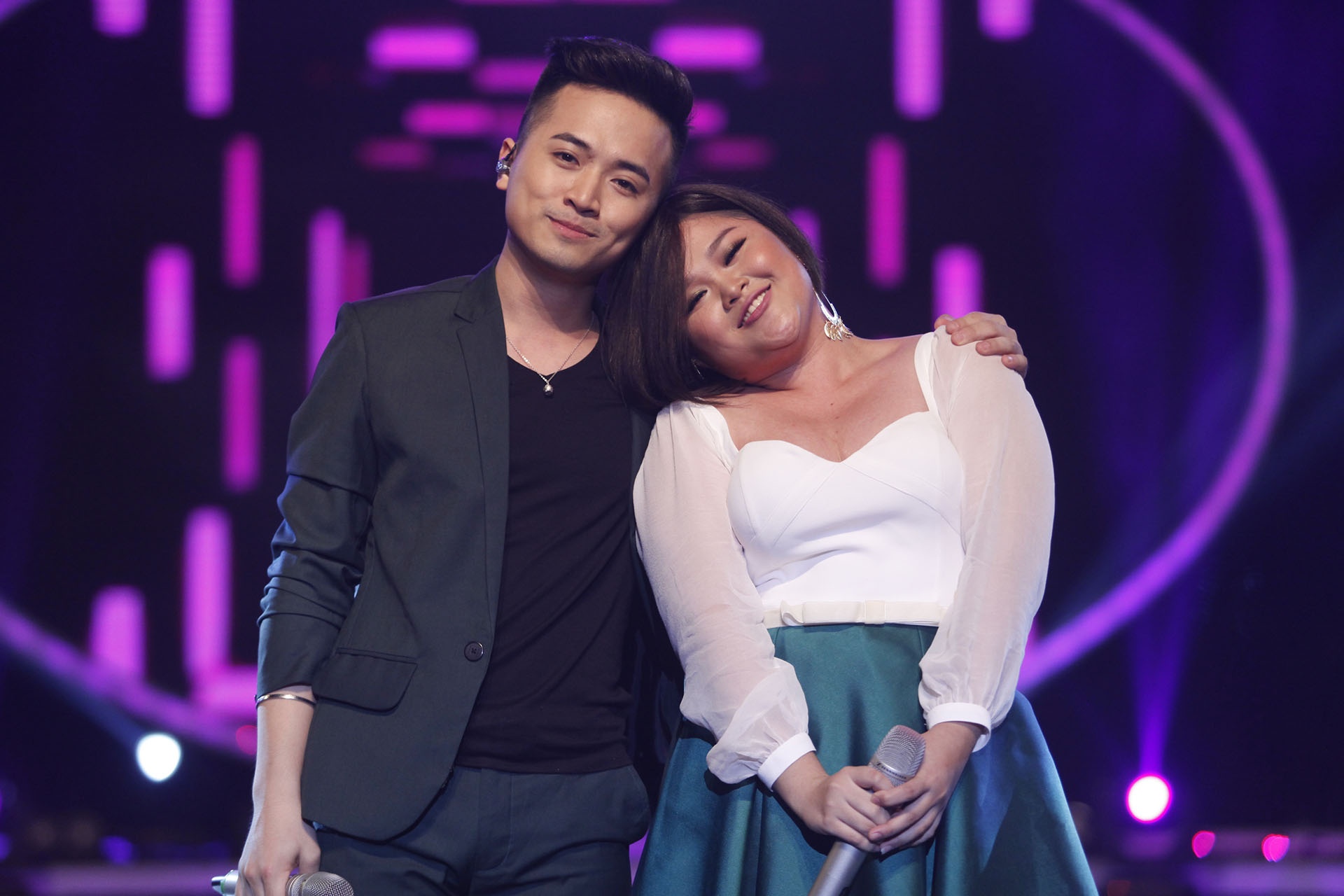 Bich Ngoc - Minh Quan gay an tuong voi ca khuc 'Roi mai' hinh anh