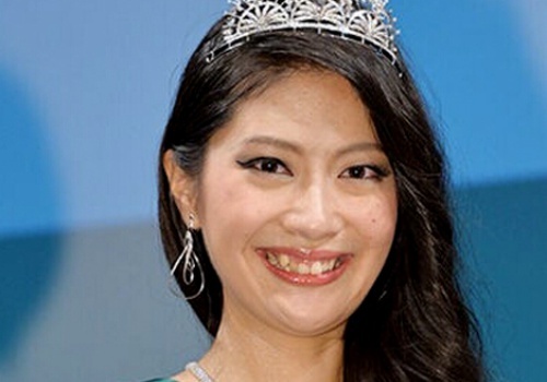 Tan Hoa hau Nhat Ban gay soc vi rang khap khenh hinh anh