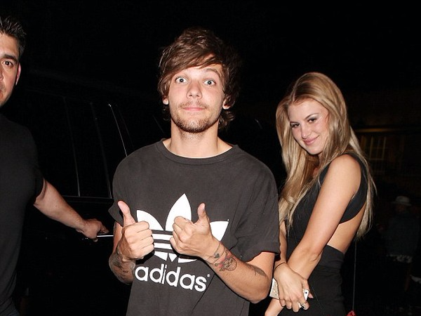 Thanh vien One Direction sap len chuc bo hinh anh