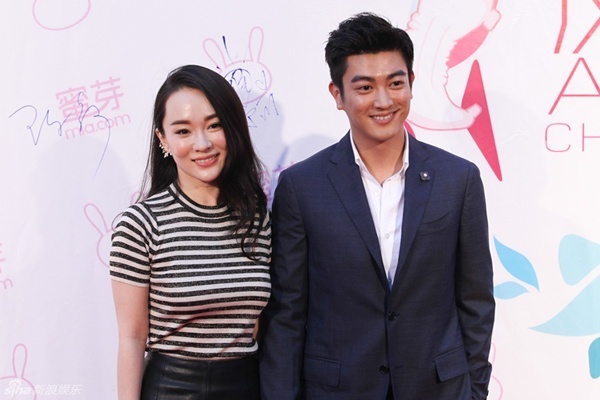 Hoắc Tư Yến hạnh phúc bên ông xã điển trai - diễn viên Đỗ Giang. Đề cập cuộc sống gia đình, tài tử cho biết anh tự hào với vai trò ông bố đảm đang. 