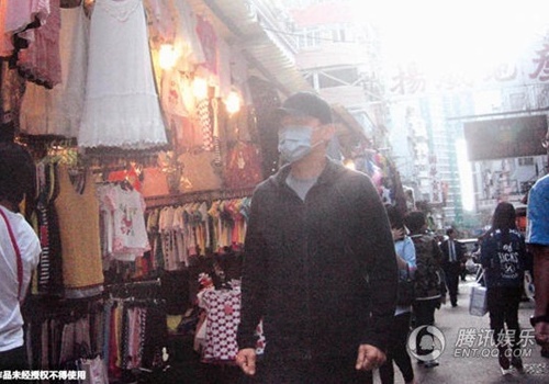 Luong Trieu Vy song tiet kiem du cat-xe cao ngat hinh anh