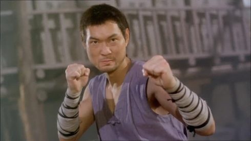 Theo đó, điểm hơn người của Châu Tỷ Lợi là việc tài tử này từng thắng tại giải vô địch kickboxing tự do hạng nhẹ WKA, trở thành nhà vô địch kickboxing người Hoa đầu tiên và duy nhất tính đến thời điểm hiện tại. Trong sự nghiệp điện ảnh, ngôi sao võ thuật ghi điểm nhờ các phim Dragon Forever (1988), Miracles (1989). Châu Tỷ Lợi nghỉ hưu ở tuổi 48.