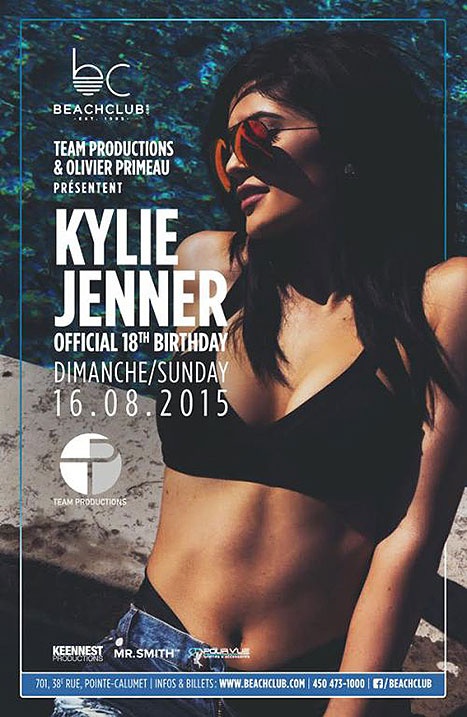 Hình ảnh Kylie trên poster quảng bá của câu lạc bộ.