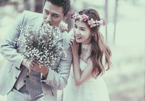 Cap sao 'Hay nam tay anh' tung anh cuoi long lanh hinh anh