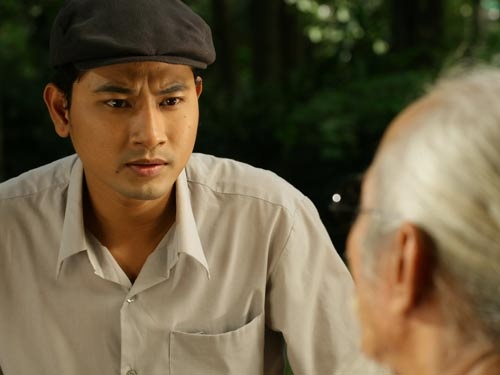 “Gọi giấc mơ về” trở thành hiện tượng với rating người xem cao chót vót, đã làm bệ phóng giúp Huỳnh Đông có một bước tiến mới trong sự nghiệp. Năm 2008, anh tiếp tục gậy ấn tượng với hai vai diễn nặng kí trong Vó ngữa trời nam và Ngã rẻ - Câu chuyện pháp đình 3. Nhờ những nỗ lực không ngừng và sự trưởng thành trong diễn xuất đã mang về cho Huỳnh Đông giải thương Nam diễn viên chính xuất sắc tại Cánh diều vàng 2010.