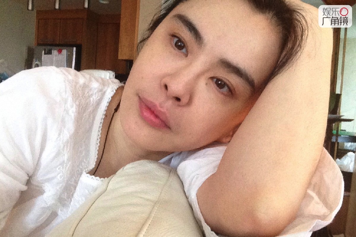 Tổ Hiền dần vắng bóng làng giải trí từ đầu những năm 2000. Nhiều năm qua, cô định cư ở Canada và ít khi công khai xuất hiện. Một số nguồn tin cho hay, Vương Tổ Hiền gần đây phẫu thuật thẩm mỹ, khiến gương mặt thiếu tự nhiên.