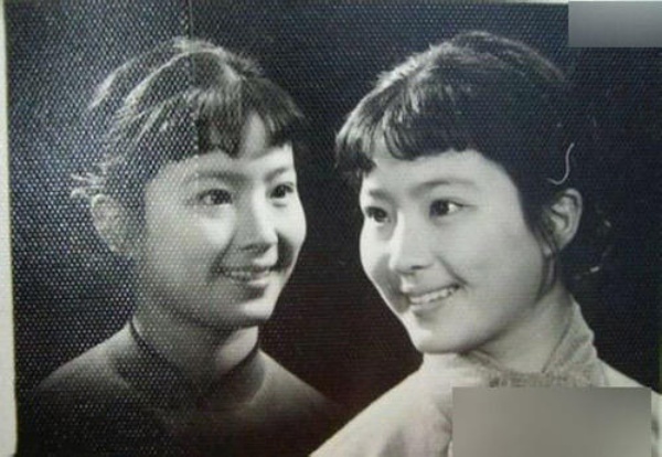 Nét đẹp của mẹ Lưu Diệc Phi. Bà Lưu Hiểu Lợi từng là Hoa khôi trường nghệ thuật.